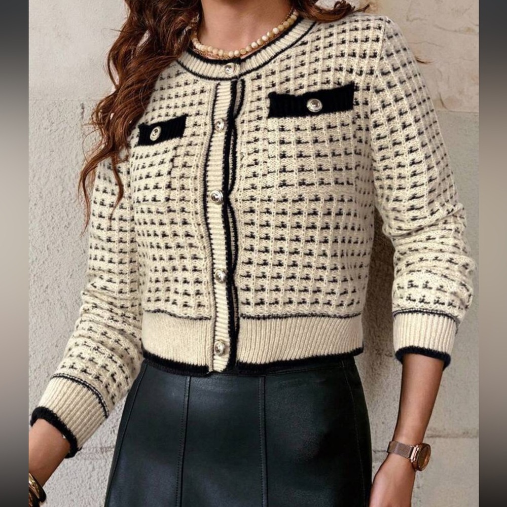 SHEIN Black and Cream Patterned Knit sweater